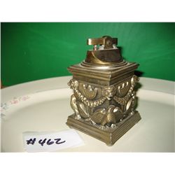 VINTAGE JAPAN TABLE LIGHTER LION HEADS AND EAGLES SURROUNDINGS