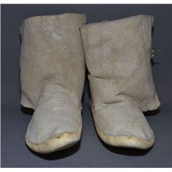 NAVAJO MOCCASINS