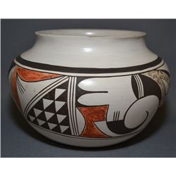 HOPI POTTERY VASE