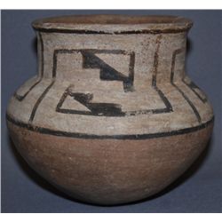 PAPAGO POTTERY JAR