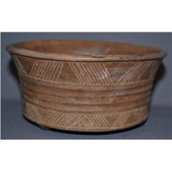 PRECOLUMBIAN POTTERY BOWL