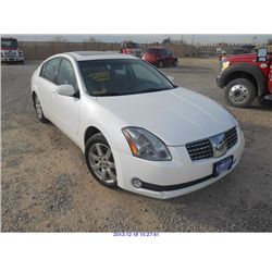 2004 - NISSAN MAXIMA