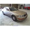 Image 1 : 1993 - LEXUS LS400