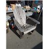 Image 1 : ADARANDOCK CHAIR - PETAL SYLE BACK