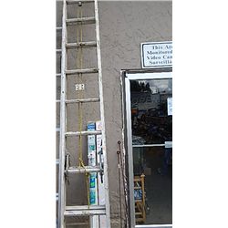 EXTENTION LADDER - 18'