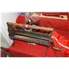 Image 1 : VINTAGE CAST IRON PAPER LOG ROLLER