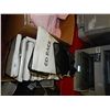 Image 1 : BOX OF NEW WIRE CD HOLDERS