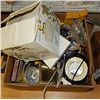 Image 1 : BOX OF HARDWARE