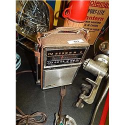 VINTAGE TRANSISTOR RADIO