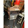 Image 1 : VINTAGE TRANSISTOR RADIO