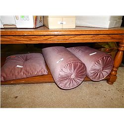 CUSHIONS - 3 - ROSE COLOR