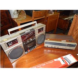 VINTAGE RADIO - 2