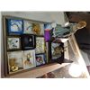 Image 1 : TRAY OF ASSORTED JEWELERY