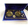 Image 1 : VITNAGE BRASS SCALE IN VELVET CASE