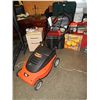 Image 1 : LAWN MOWER - B & D - CORDLESS - 24 VOLT - 19" CUT - HAS CHARGER