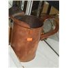 Image 1 : LARGE VINTAGE COPPER JUG
