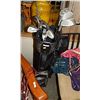 Image 1 : GOLF BAG AND CLUBS