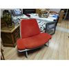 Image 1 : RETRO ARM CHAIR