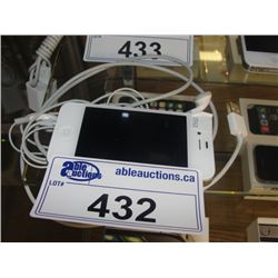 APPLE IPHONE 4S - CHROME AND WHITE