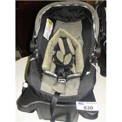 EDDIE BAUER CHILDS CARSEAT