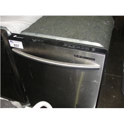 SAMSUNG STAINLESS STEEL FRONT BUILT-IN DISHWASHER - STORE RETURN APPLIANCE
