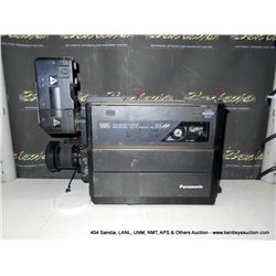 PANASONIC AG 100 PROLINE VHS MOVIE CAMERA