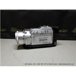 JVC GR DV 2000U DIGITAL VIDEO CAMERA