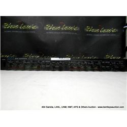 ALESIS 3630 RMS PEAK DUAL CHANNEL COMPRESSOR