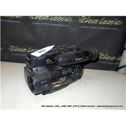 SONY CCD TR61 VIDEO CAMERA RECORDER