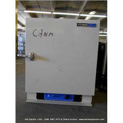 VWR 1305U OVEN