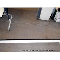 DA LITE PROJECTOR SCREEN