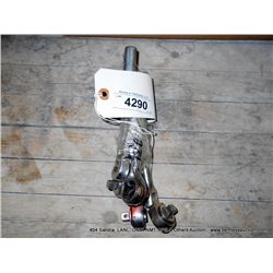 LOT: MISC SOCKET
