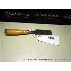 WOOD CHISEL