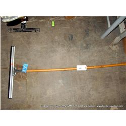FLOOR SQUEEGEE