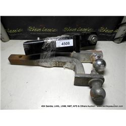 LOT: HITCHES 3X MONEY