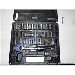SOCKET SET