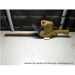 16" CUT HEDGE TRIMMER
