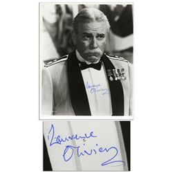 Sir Laurence Olivier Signed 8'' x 10'' Photo