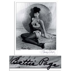 Bettie Page Signed 8'' x 10'' Photo