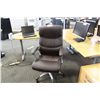 Image 2 : DARK BROWN LEATHER HIBACK EXECUTIVE CHAIR