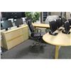 Image 2 : MAPLE U-SHAPE EXECUTIVE OFFICE SUITE WITH P-TOP DESK