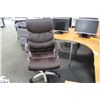 Image 2 : DARK BROWN LEATHER HIBACK EXECUTIVE CHAIR