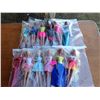 Image 1 : lot of 12 barbies