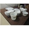 Image 2 : LOT 29 CORNING CORELLE DINNERWARE: 11 CUPS, 12