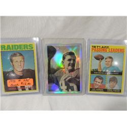 LOT 6 ASSORTED FOOTBALL CARDS