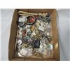 Image 2 : HUGE BOX KEYS JEWELRY MORE AS SHOWN