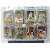Image 2 : BINDER FULL VINTAGE BASEBALL CARDS 96 CARDS