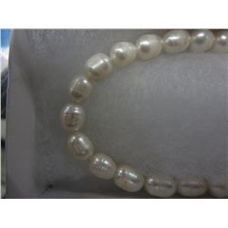 New Baroque-shape freshwater pearl necklace