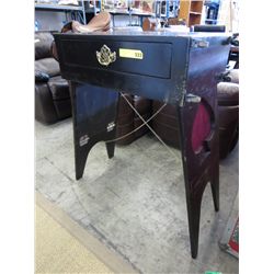 Fold up portable Magicians Table