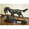 Image 1 : Bronze Setter with Bird statuette - cast